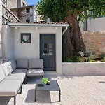 Rustic Dvori With Outdoor Pool In Porec Vrznaveri