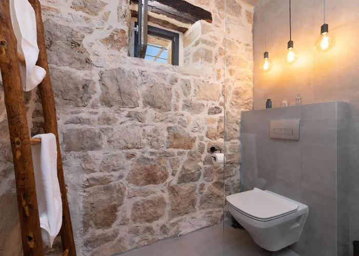 Rustic Dvori With Outdoor Pool In Porec Villa *