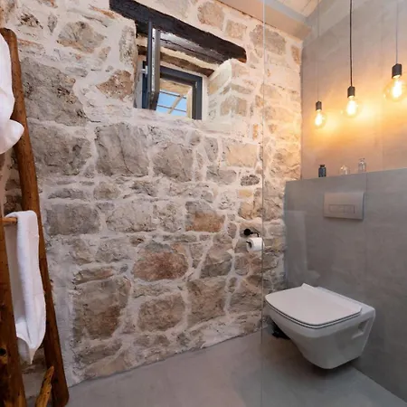 Rustic Dvori With Outdoor Pool In Porec Villa *