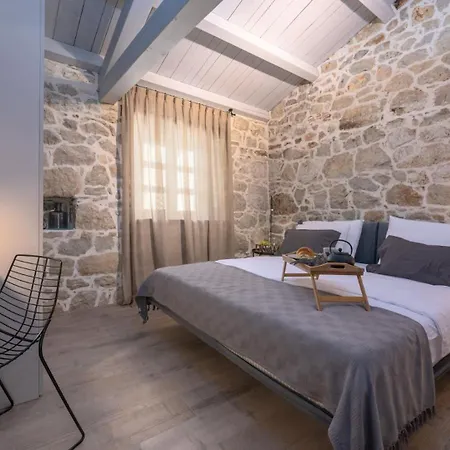 Rustic Dvori With Outdoor Pool In Porec Вилла